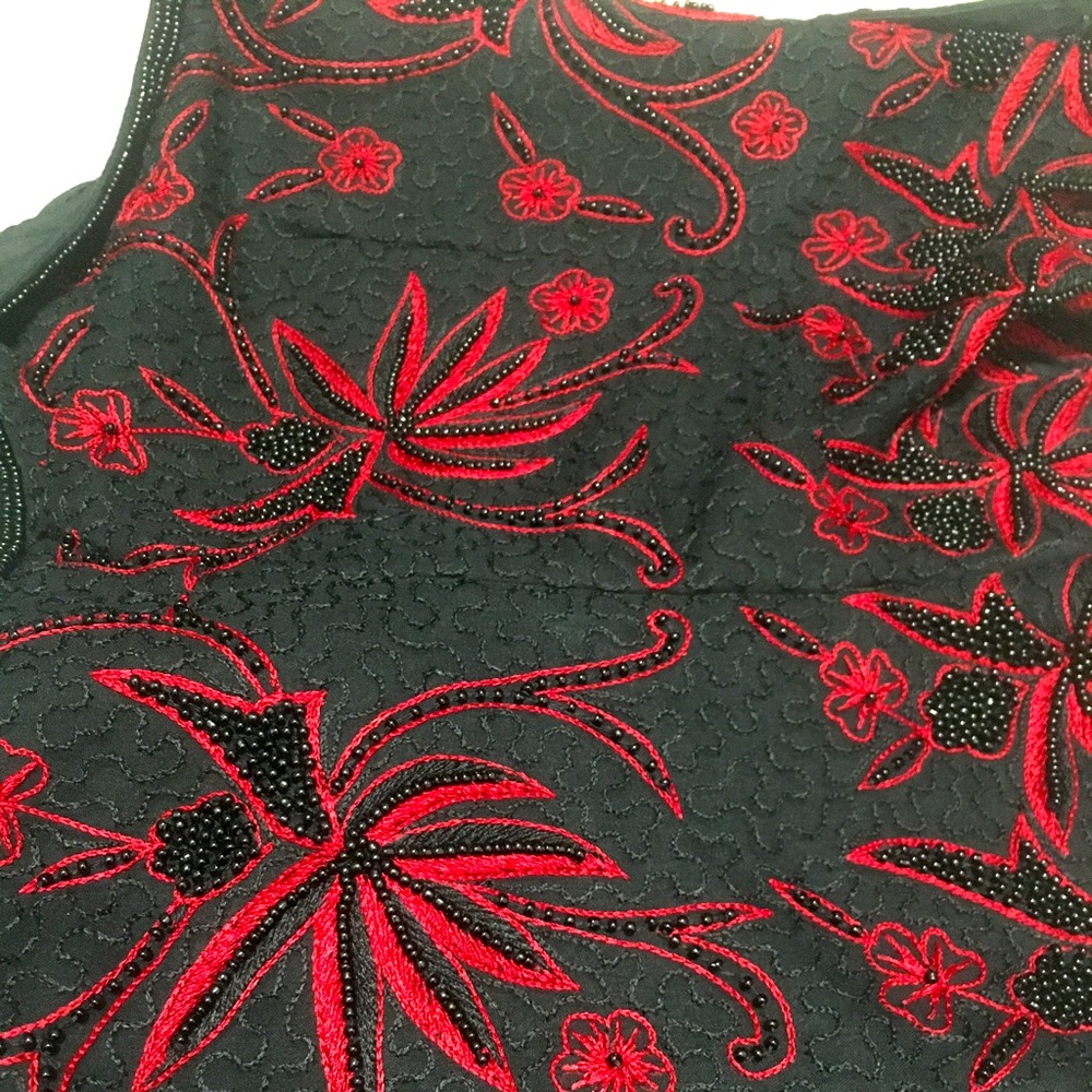SOLD - Silk Beaded Embroidered Floral Bustier Top - Vampire Vibes 🧛🏻♀️ - Picture 5 of 9
